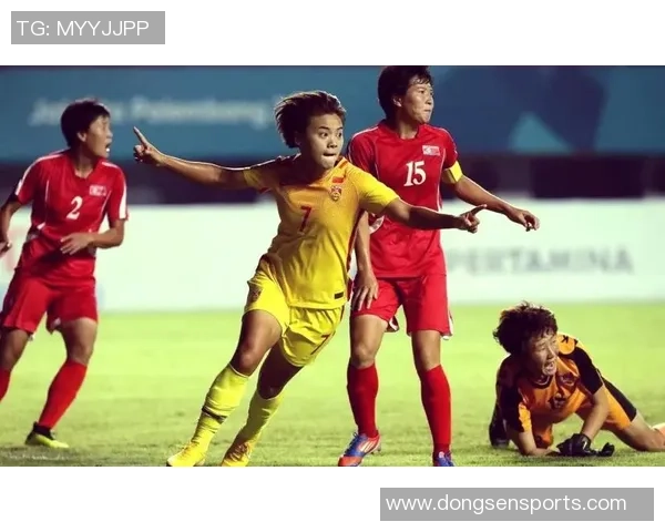 女足传奇球星的崛起与成就探析足球世界的女性力量